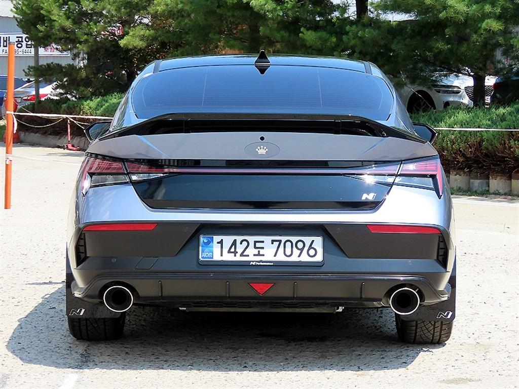 HYUNDAI Avante - Vista 4