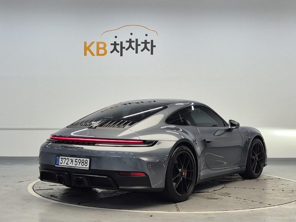 Porsche 911 - Vista 4