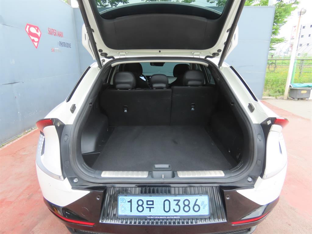 KIA EV6 - Vista 5