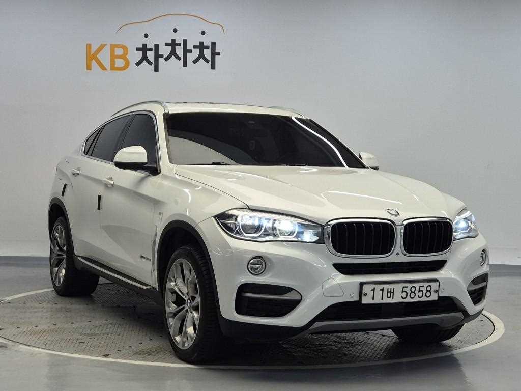 BMW X6 - Vista 4