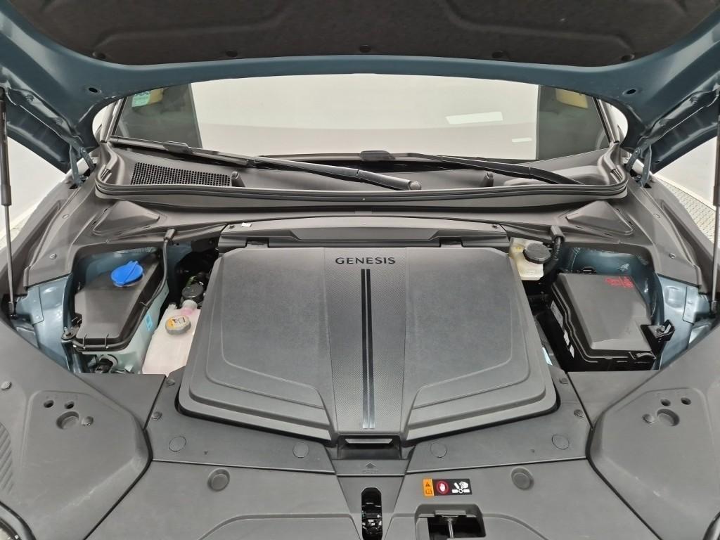 Genesis GV60 - Vista 5