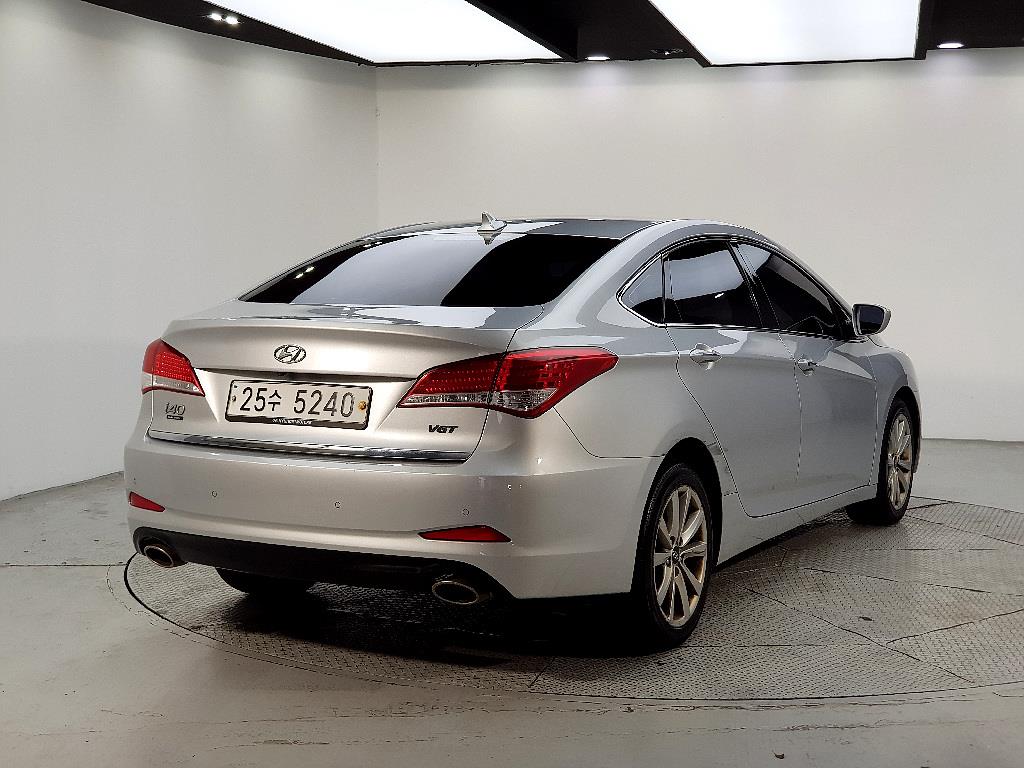 HYUNDAI i40 - Vista 4