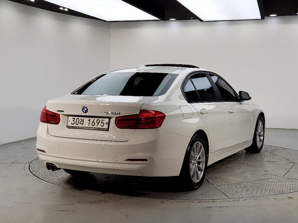 BMW 3 series - Vista 4
