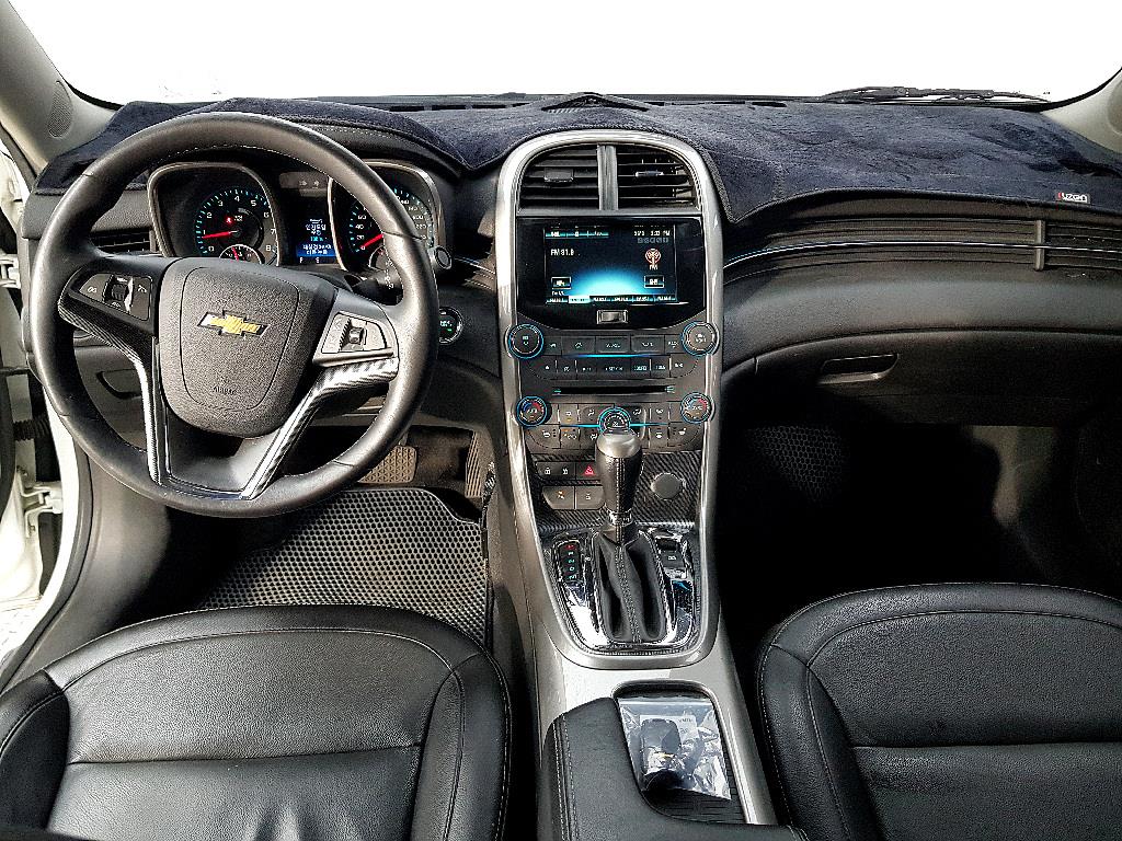 Chevrolet Malibu - Vista 5