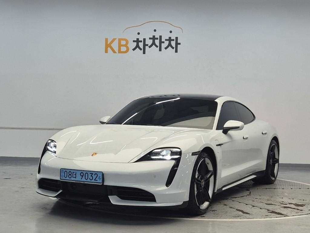 Porsche Taycan Turbo