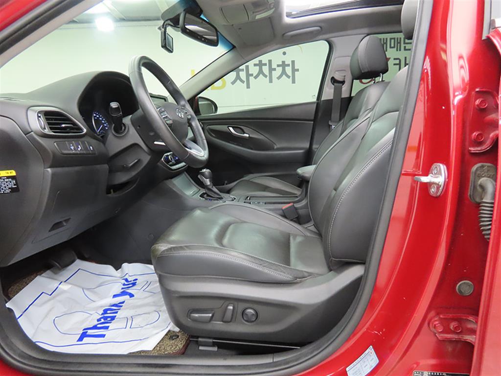 HYUNDAI i30 - Vista 5