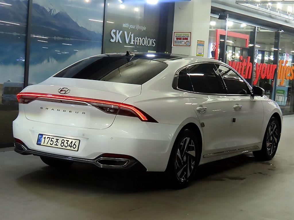 HYUNDAI Grandeur - Vista 4