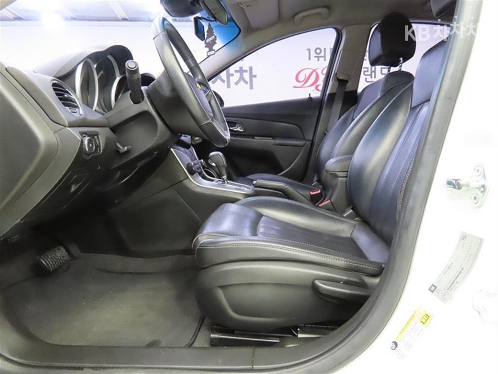 Chevrolet Cruise - Vista 5