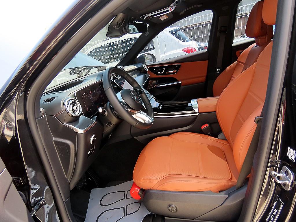 Mercedes Benz GLC Class - Vista 5
