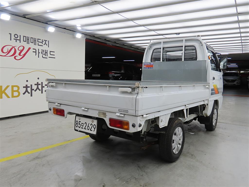 Small Truck Cargo (small) - Vista 4
