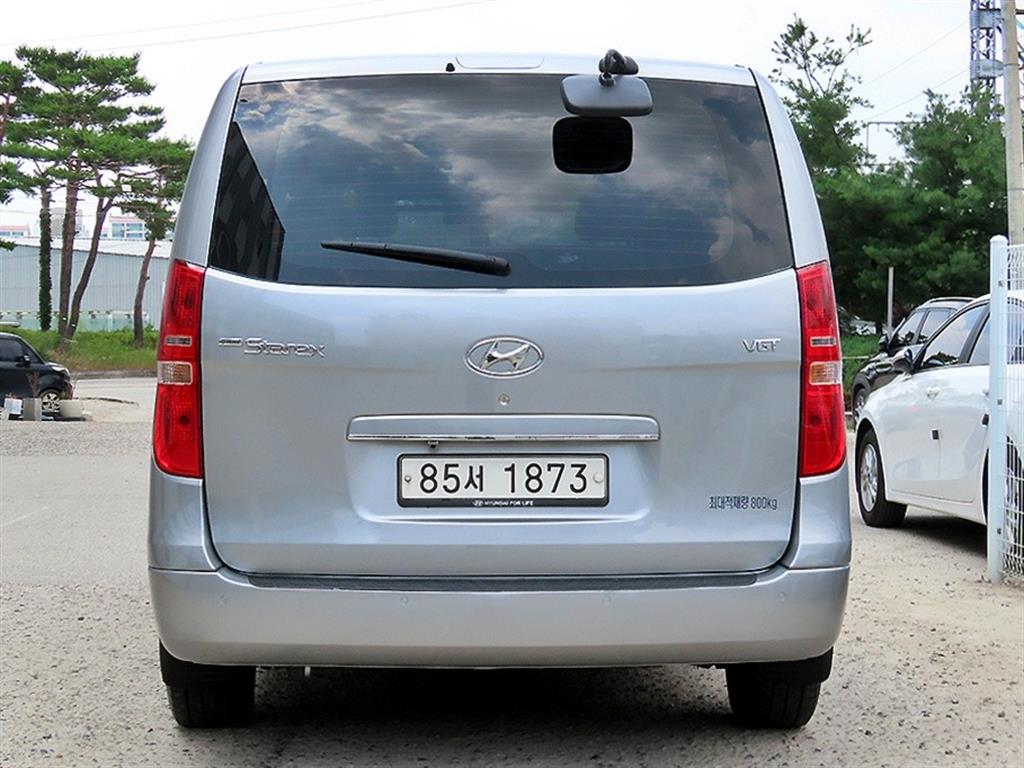 HYUNDAI Starex - Vista 4