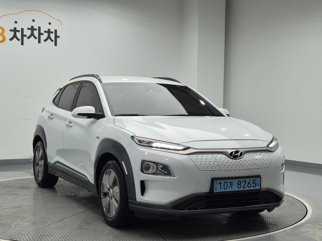 HYUNDAI Kona - Vista 4