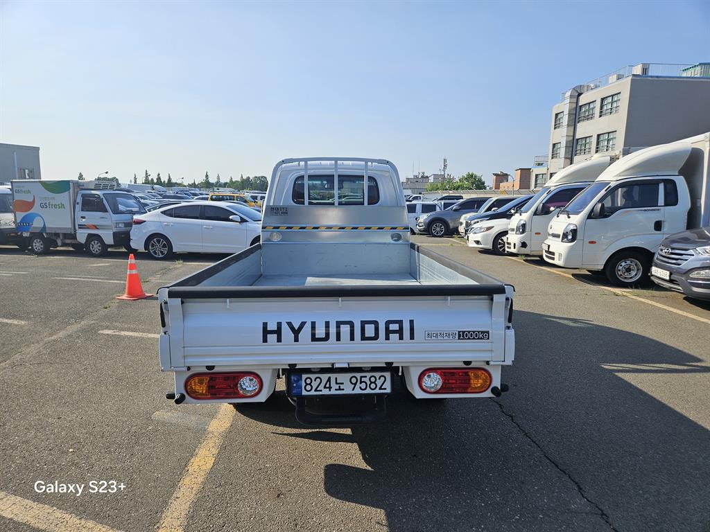 Small Truck Cargo (small) - Vista 4