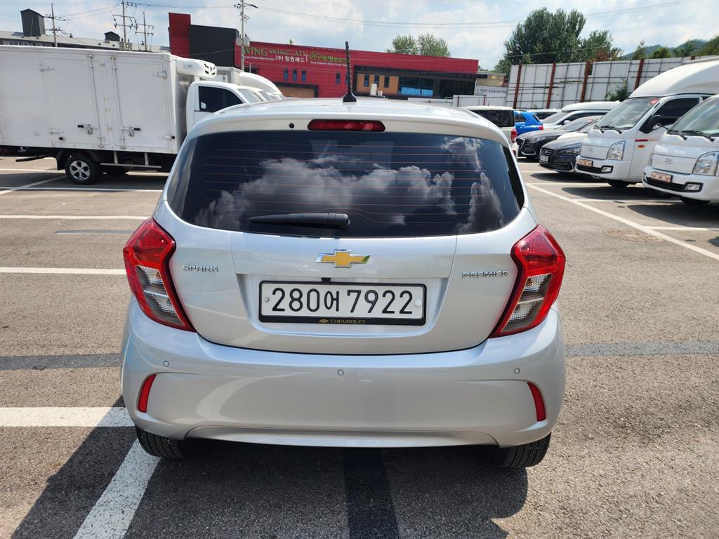 Chevrolet Spark - Vista 5