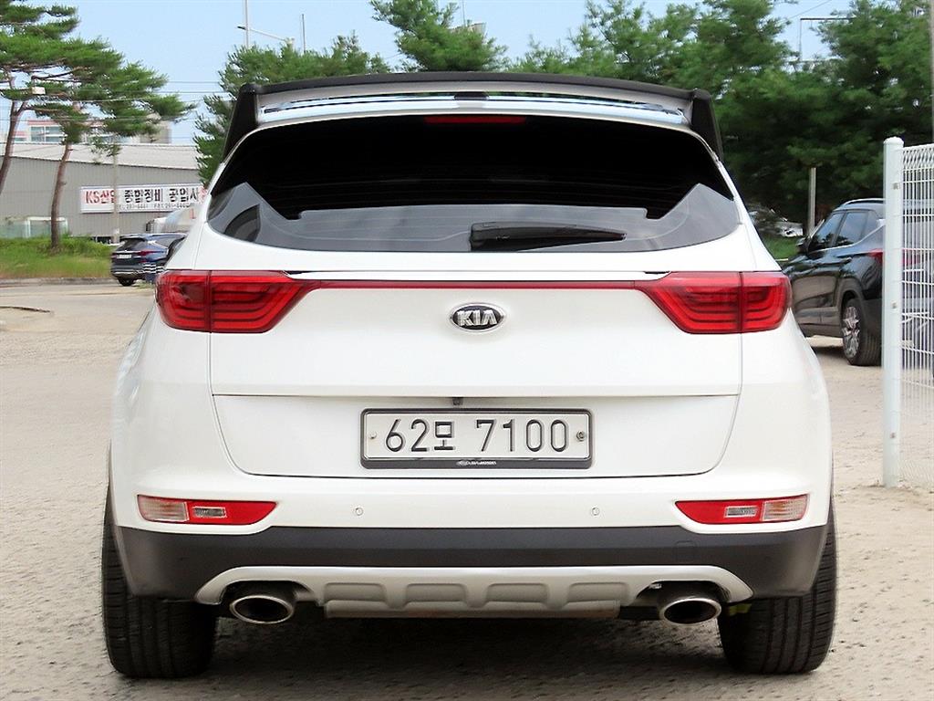 KIA Sportage - Vista 4