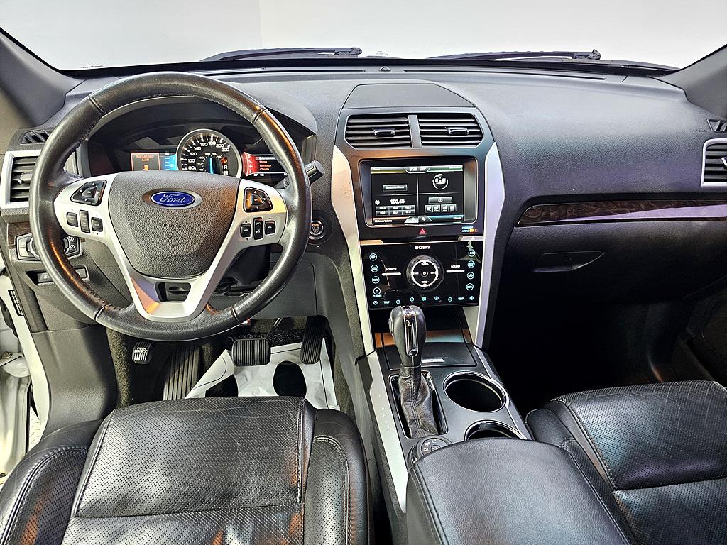 Ford Explorer - Vista 5