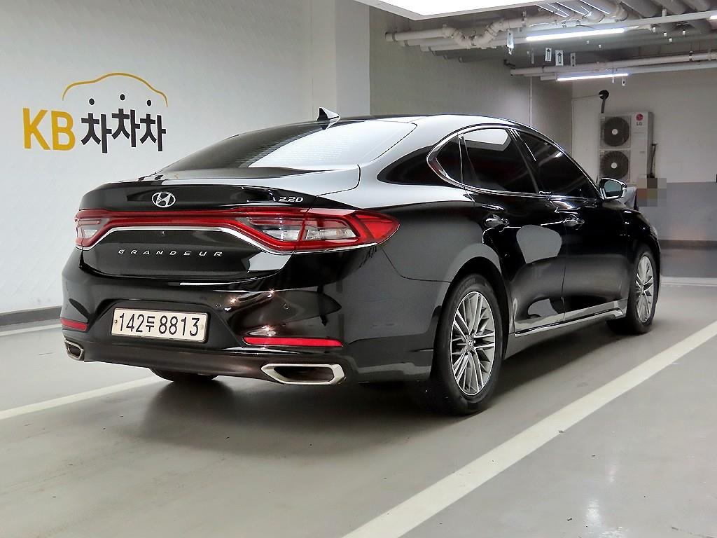 HYUNDAI Grandeur - Vista 4