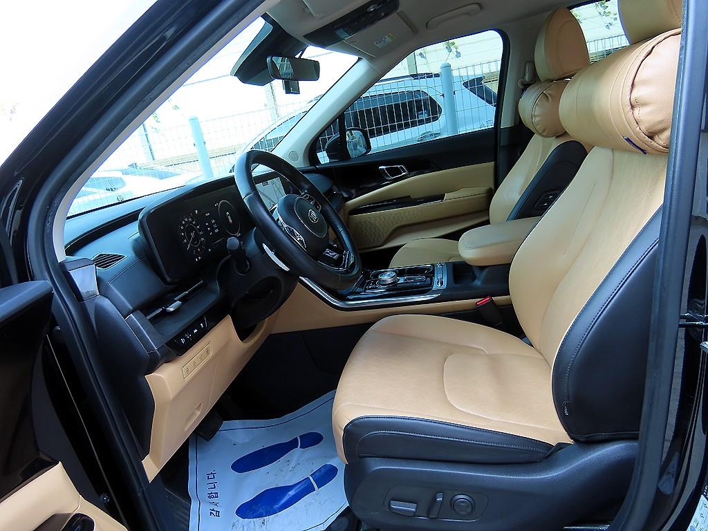 KIA Carnival - Vista 5