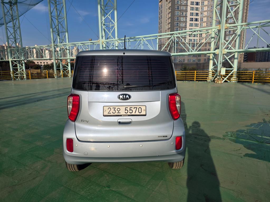KIA Ray - Vista 5