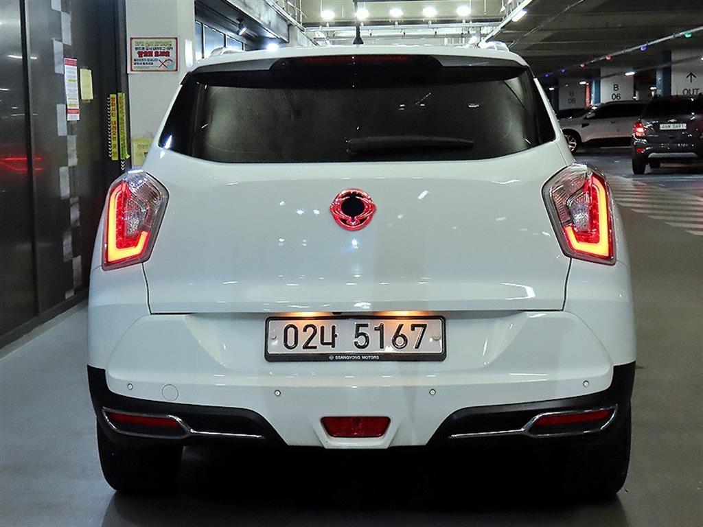 Ssangyong Tivoli - Vista 5