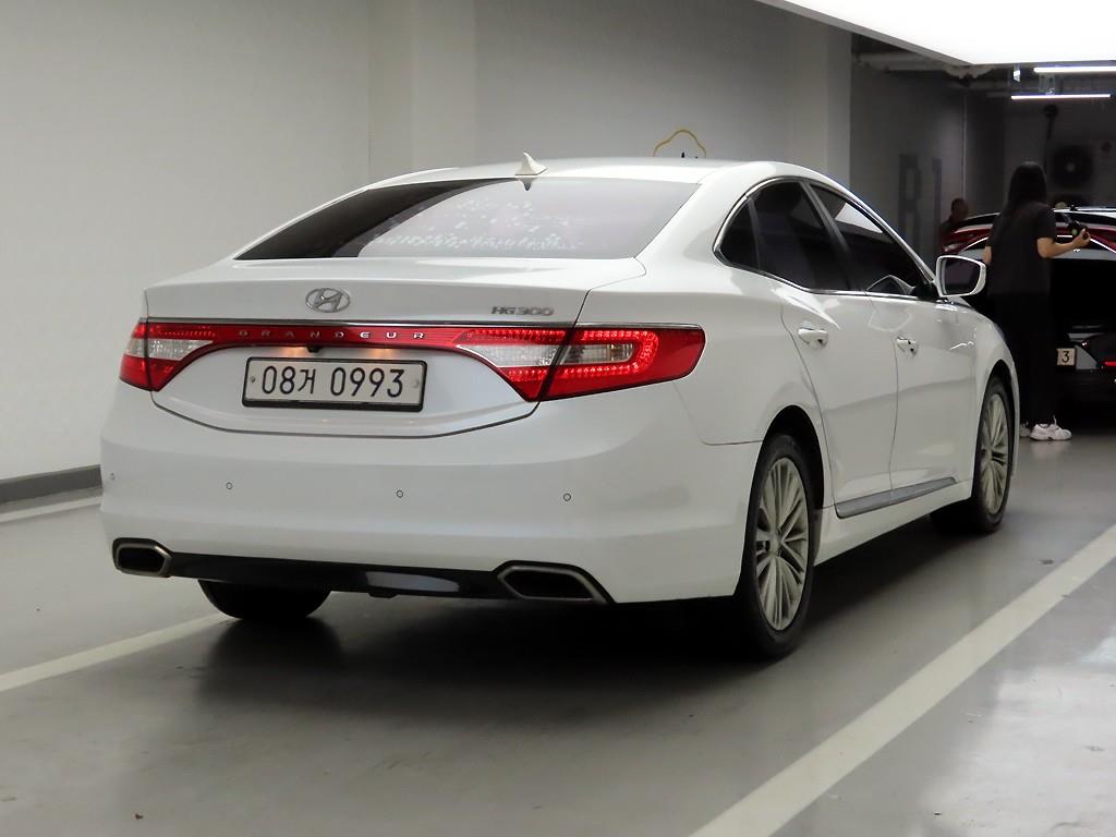 HYUNDAI Grandeur - Vista 4