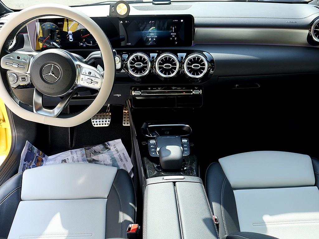 Mercedes Benz CLA Class - Vista 5