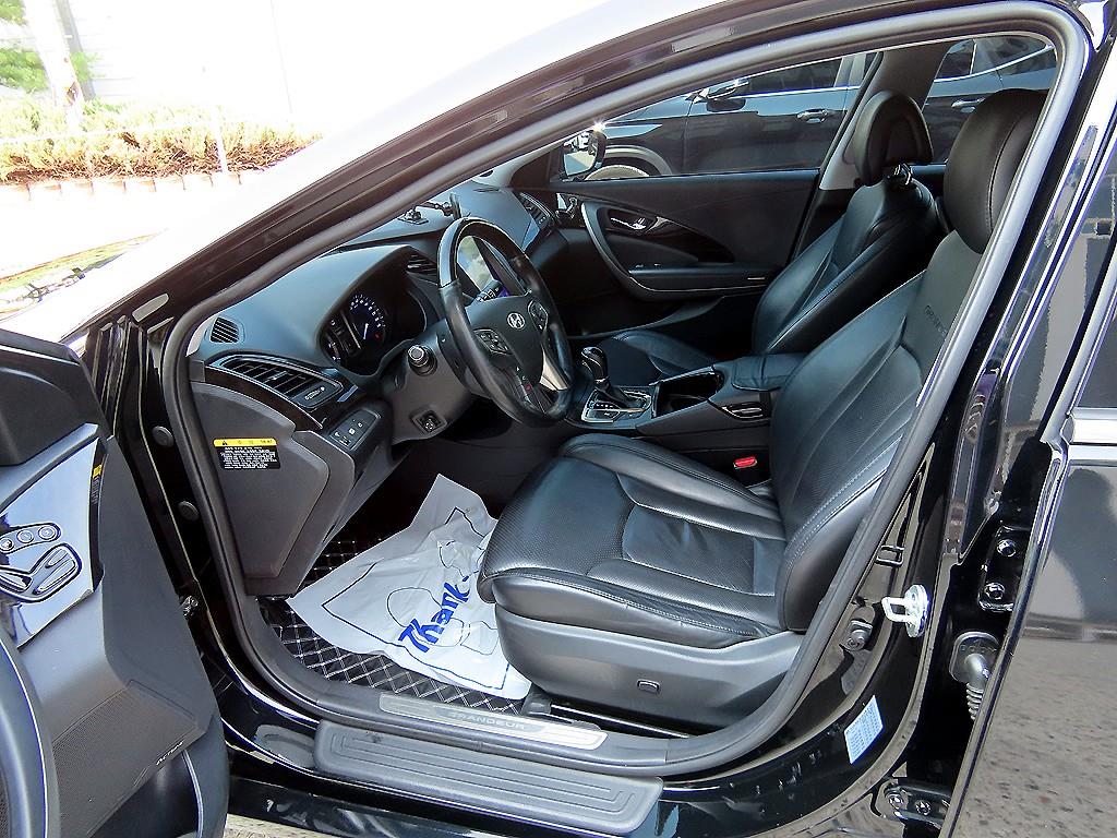 HYUNDAI Grandeur - Vista 5