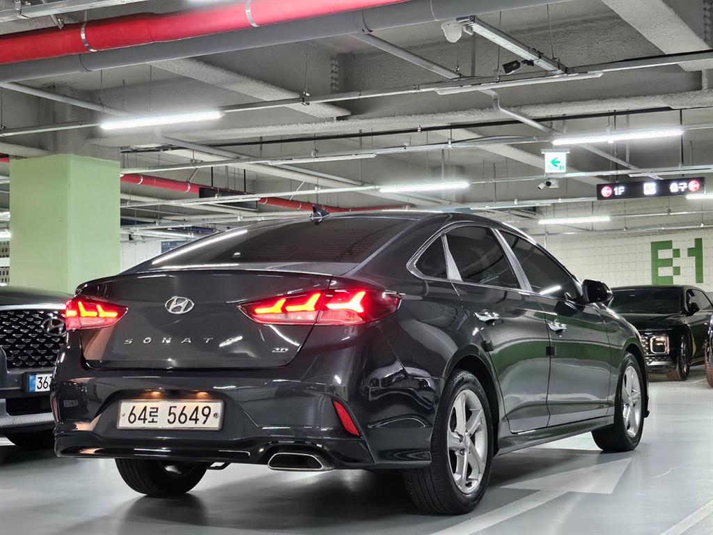 HYUNDAI Sonata - Vista 4
