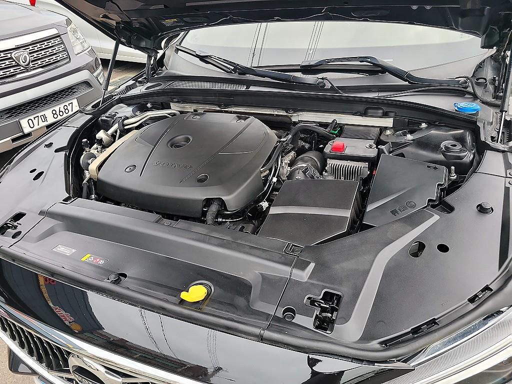 볼보 V90 T5 AWD 사진
