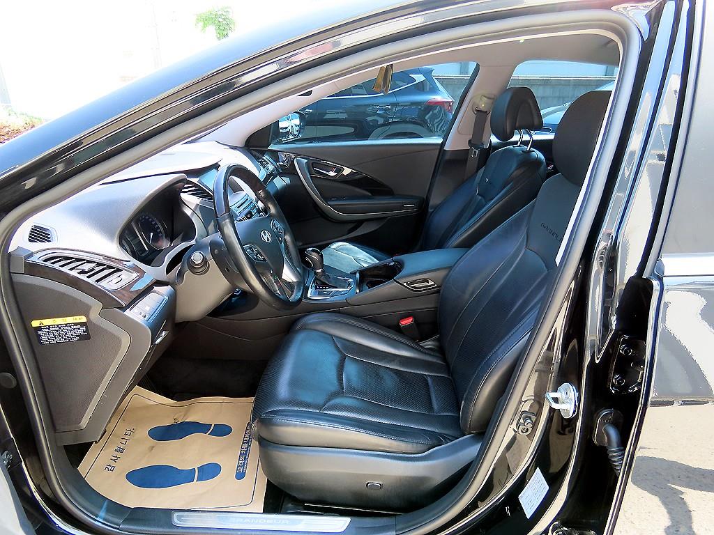 HYUNDAI Grandeur - Vista 5