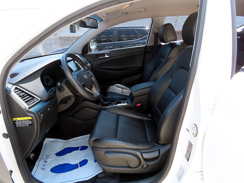 HYUNDAI Tucson - Vista 5