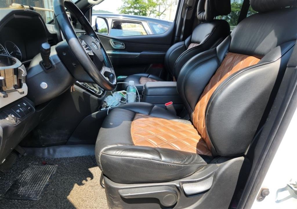 HYUNDAI Starex - Vista 5