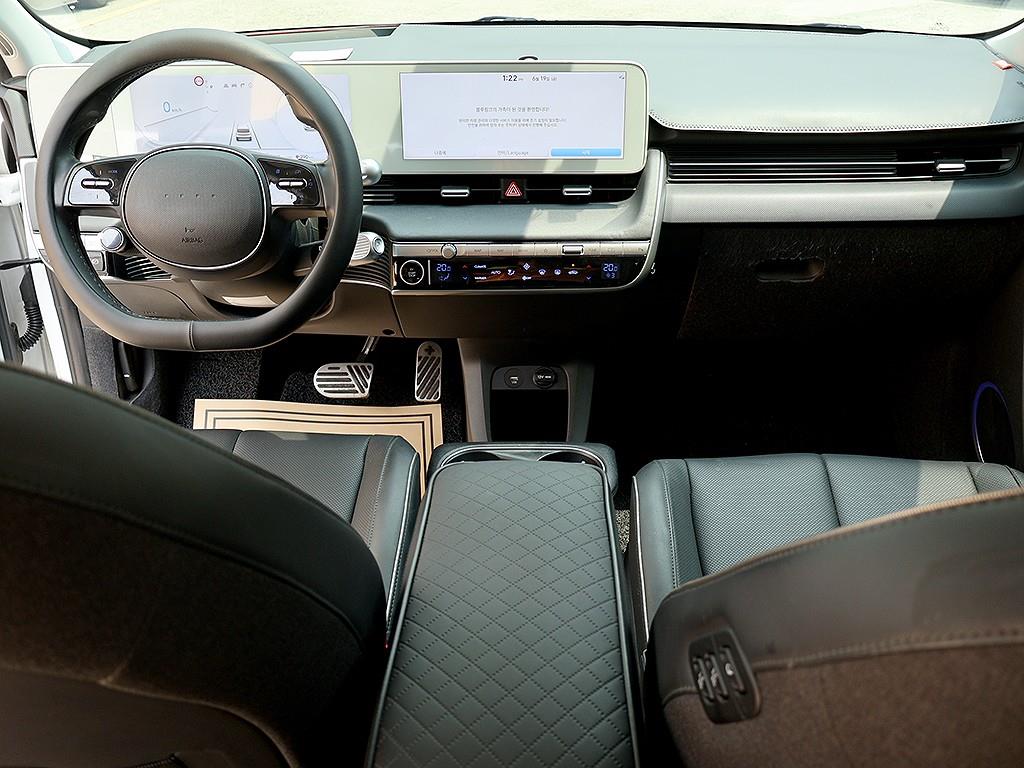 HYUNDAI Ioniq 5 - Vista 5