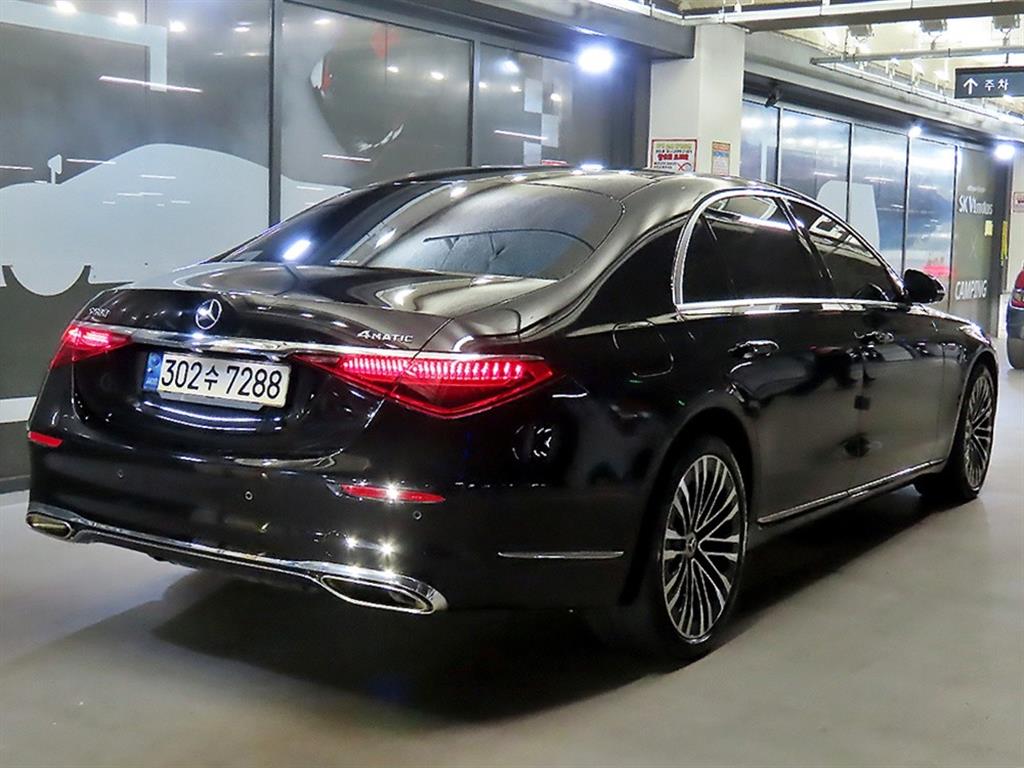 Mercedes Benz S Class - Vista 4