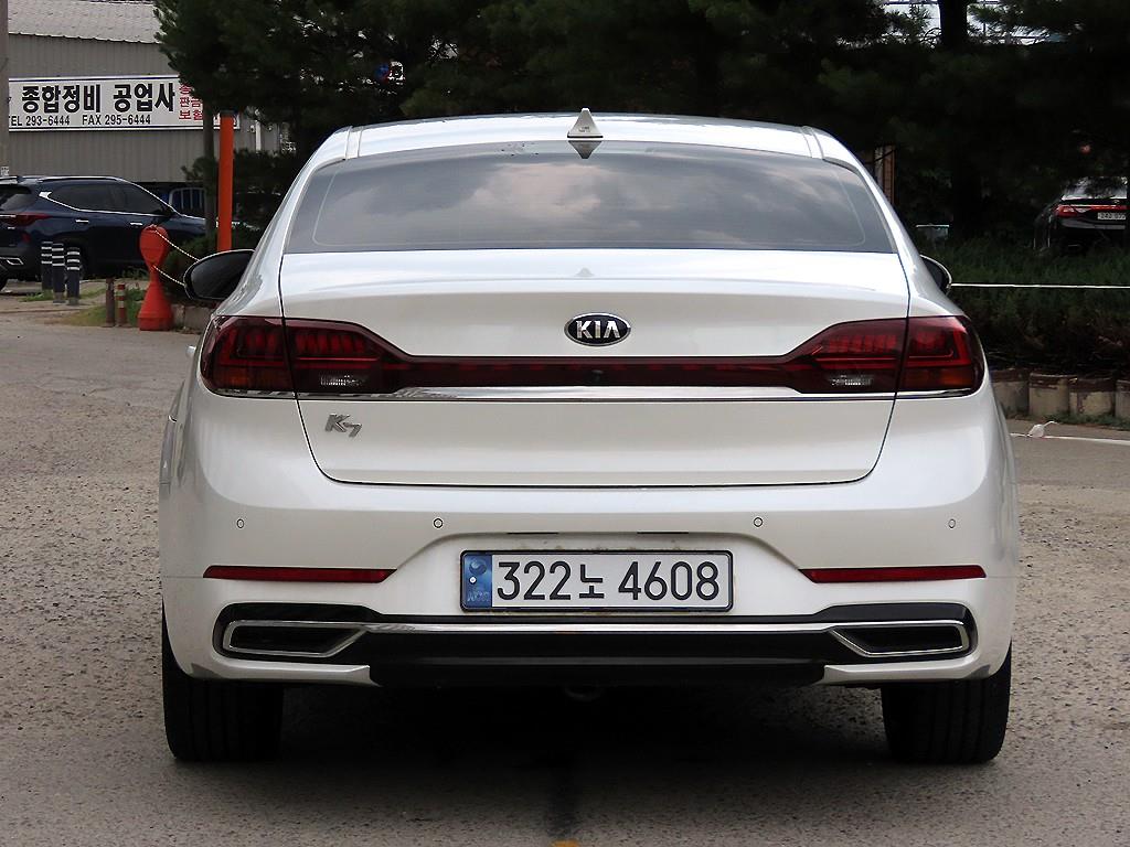 KIA K7 - Vista 4