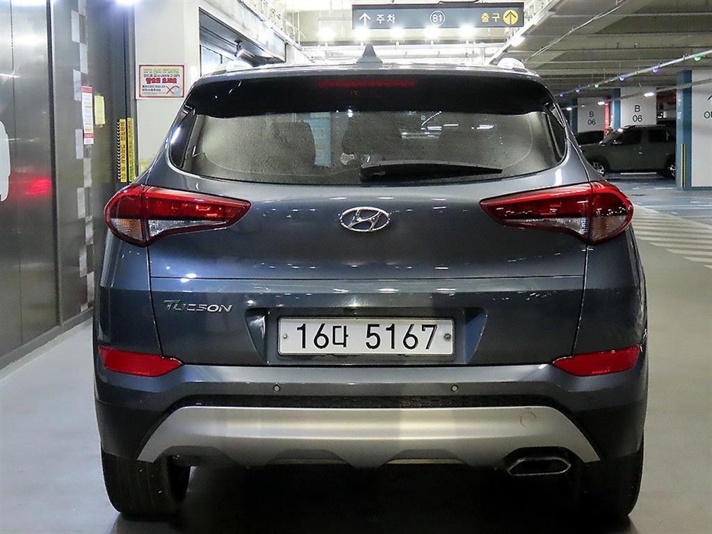 HYUNDAI Tucson - Vista 5