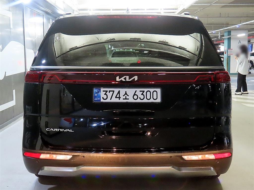 KIA Carnival - Vista 5