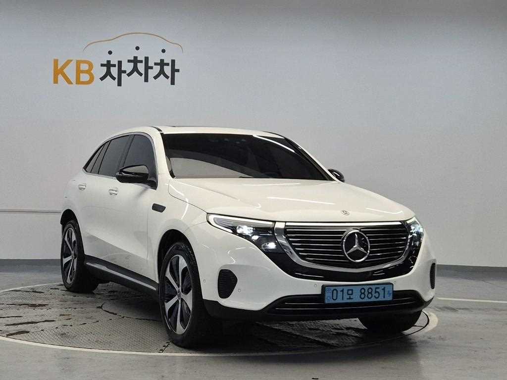 Mercedes Benz EQC - Vista 4