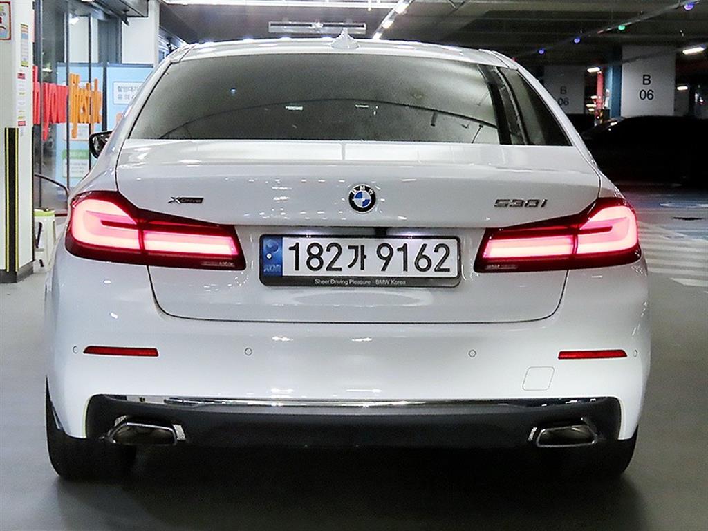 BMW 5 Series - Vista 5