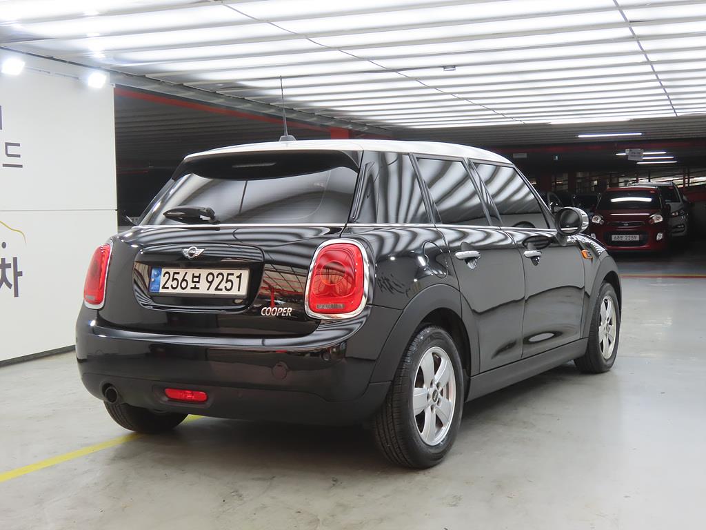 Mini Cooper - Vista 4