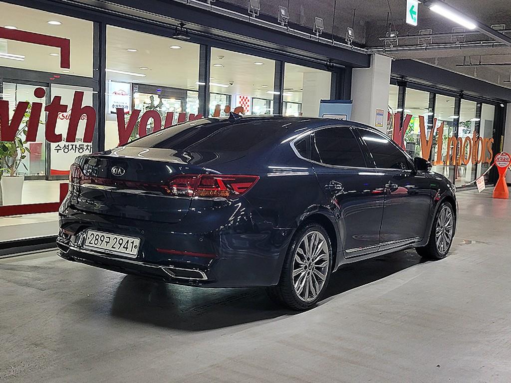 KIA K7 - Vista 4