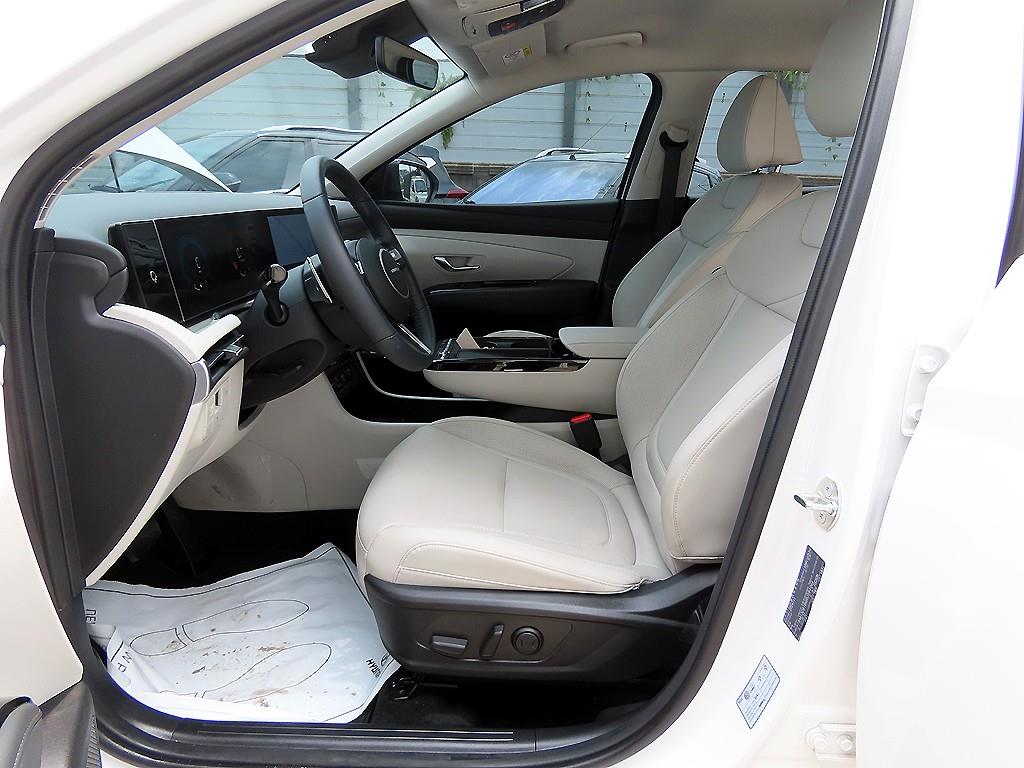 HYUNDAI Tucson - Vista 5