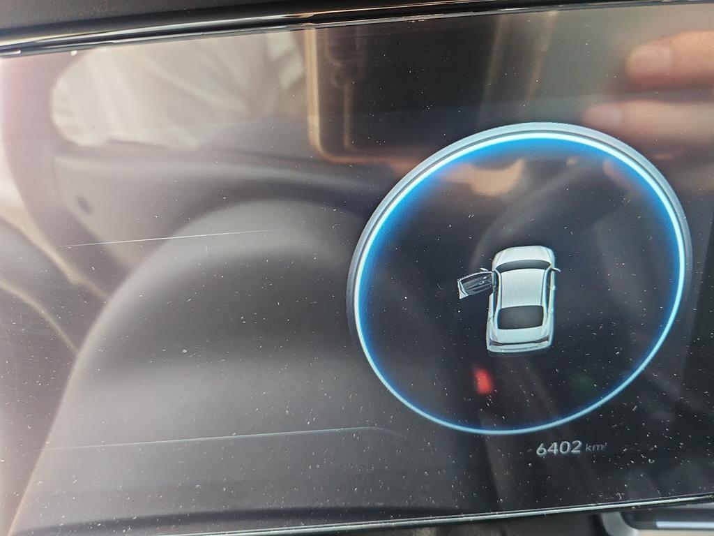 HYUNDAI Avante - Vista 5