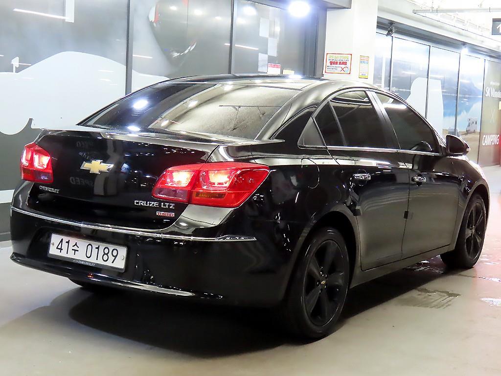 Chevrolet Cruise - Vista 4