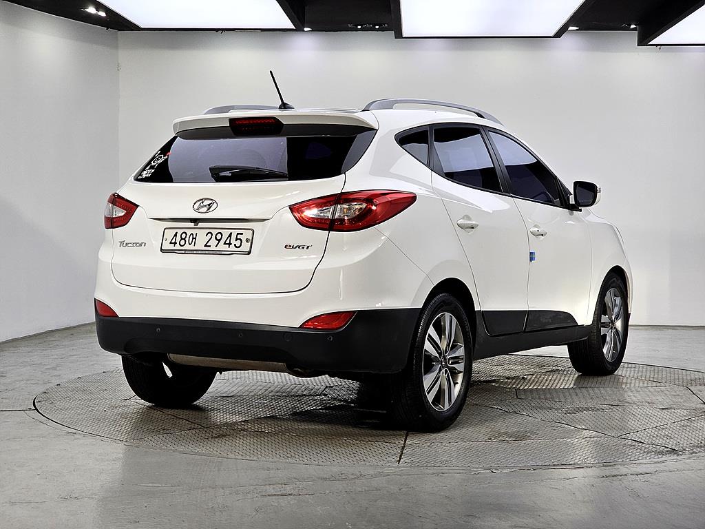 HYUNDAI Tucson - Vista 4