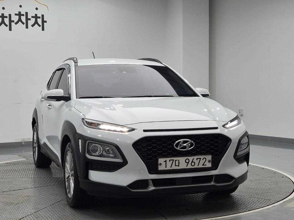 HYUNDAI Kona - Vista 4
