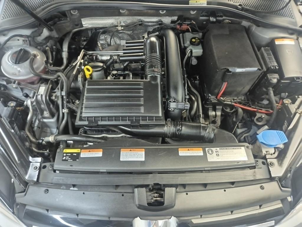 Volkswagen Golf - Vista 5