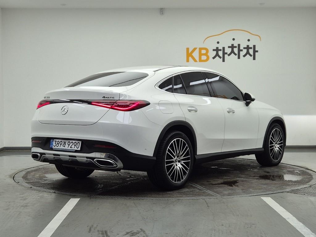 Mercedes Benz GLC Class - Vista 4