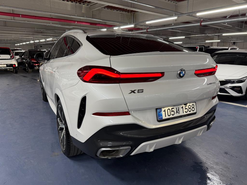 BMW X6 - Vista 5
