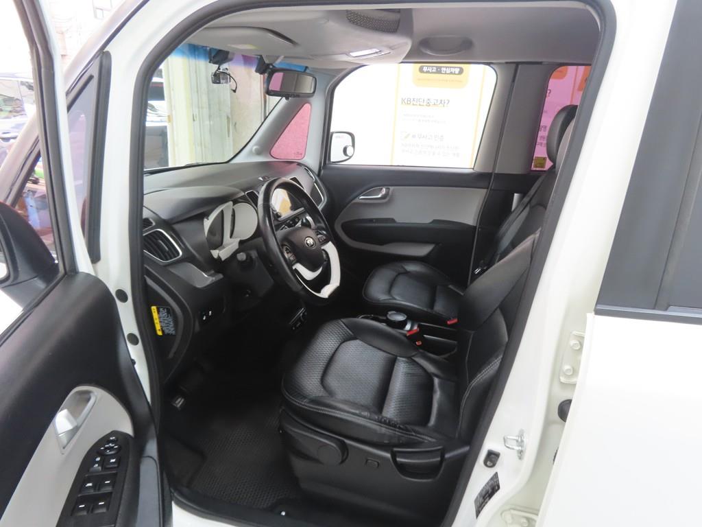 KIA Ray - Vista 5